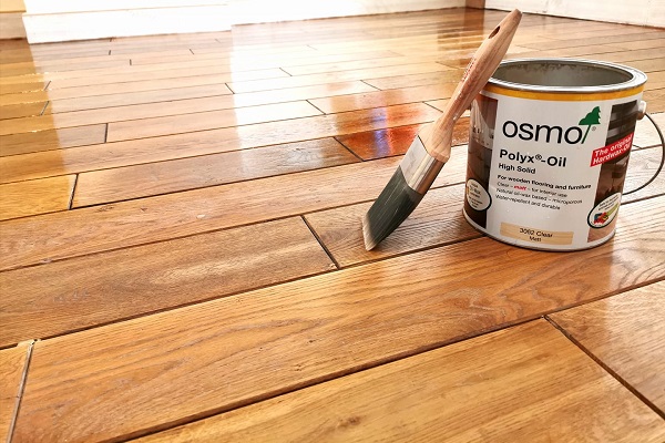 lớp sơn dầu có rất nhiều lợi ích cho sàn gỗ